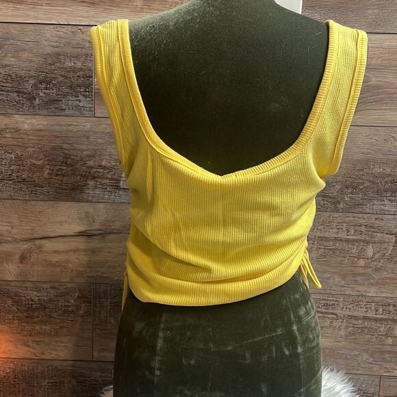 Emerette Ladies Yellow Crop Tank Top - Picture 3 of 4